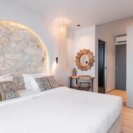 Amalthia Luxury Suites Polikhronon Exteriör bild