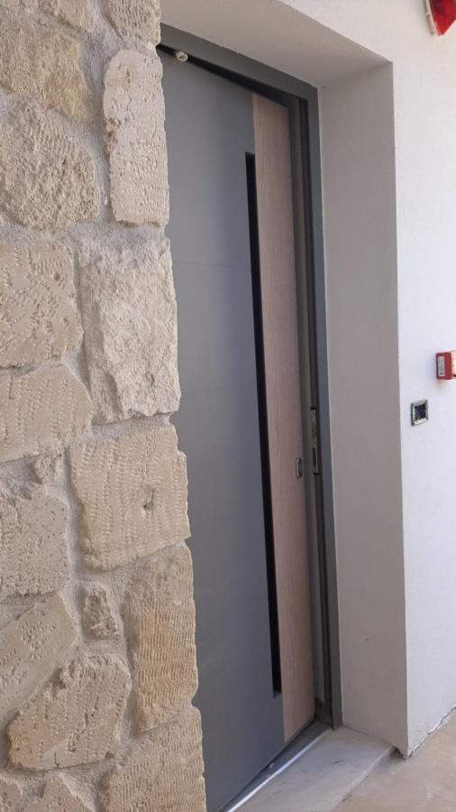Amalthia Luxury Suites Polikhronon Exteriör bild