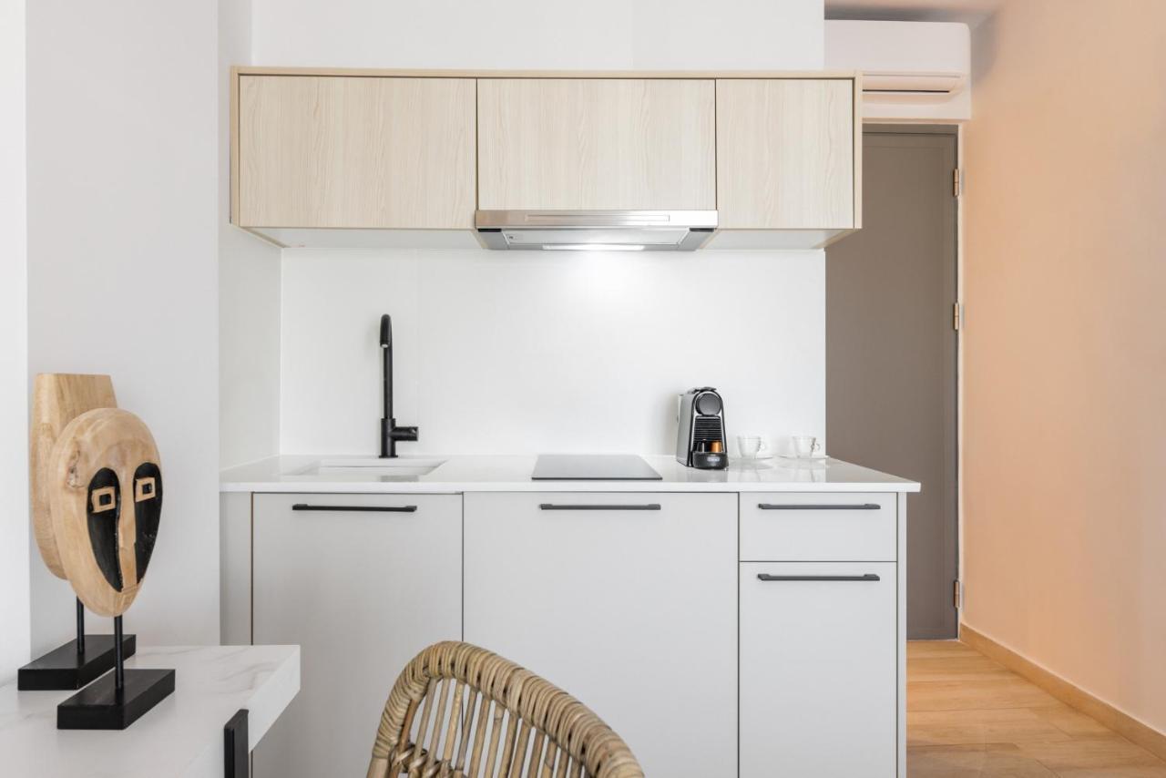 Amalthia Luxury Suites Polikhronon Exteriör bild
