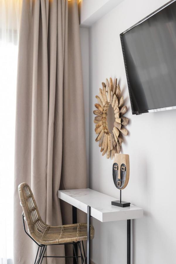Amalthia Luxury Suites Polikhronon Exteriör bild