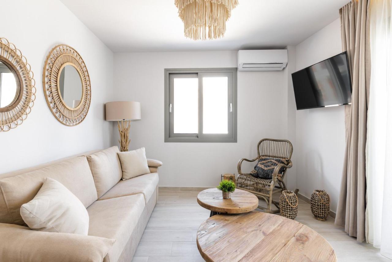 Amalthia Luxury Suites Polikhronon Exteriör bild