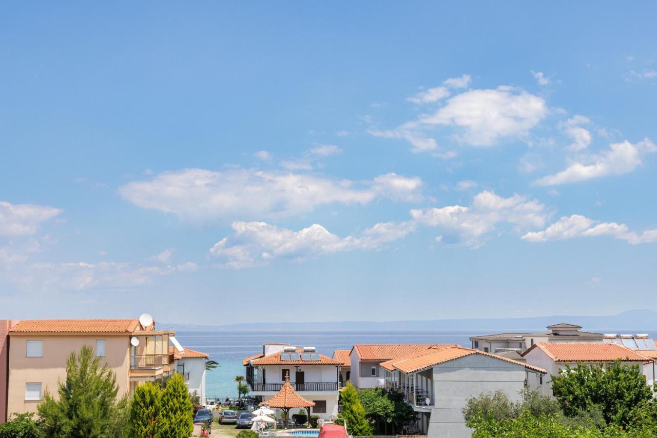 Amalthia Luxury Suites Polikhronon Exteriör bild