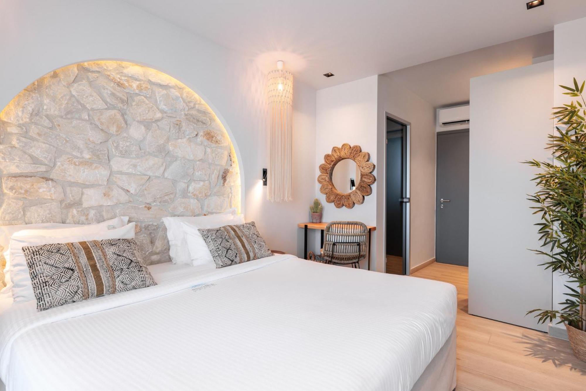 Amalthia Luxury Suites Polikhronon Exteriör bild