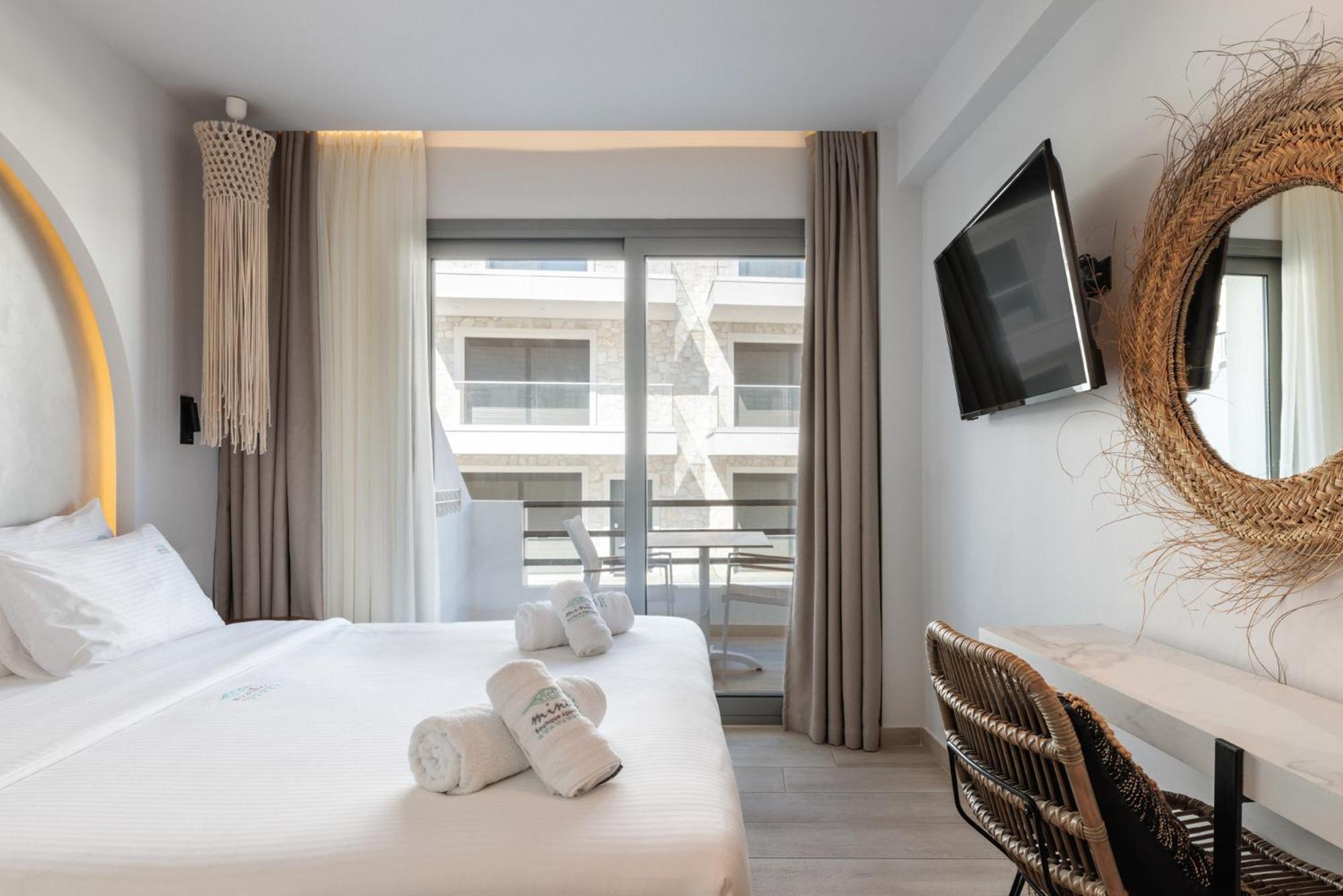 Amalthia Luxury Suites Polikhronon Exteriör bild