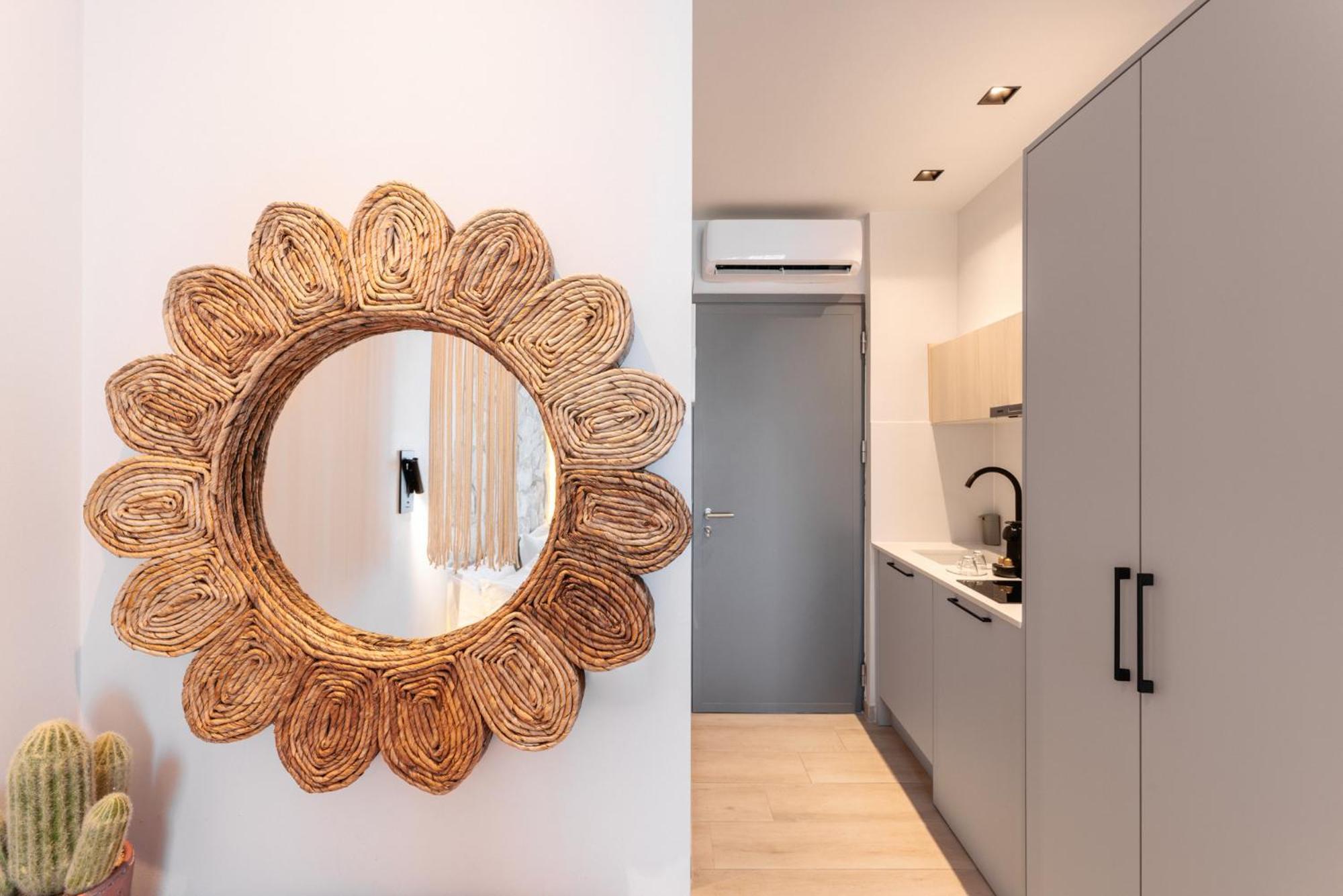 Amalthia Luxury Suites Polikhronon Exteriör bild